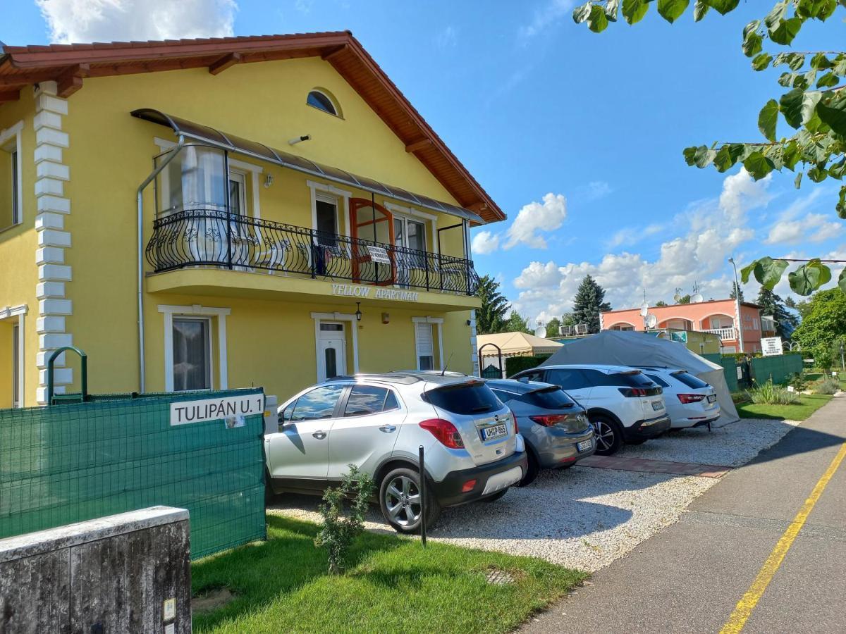 Yellow Apartmanhaz Buk Exterior foto